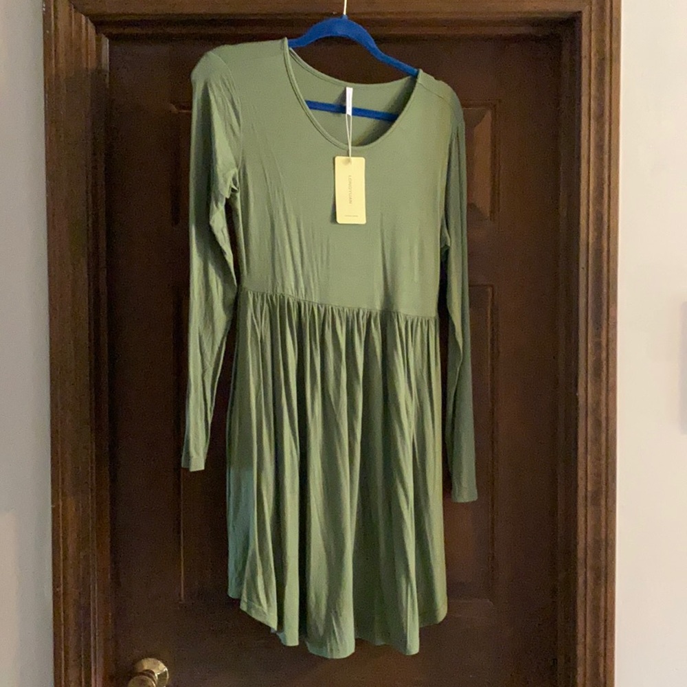 NWT size medium dress